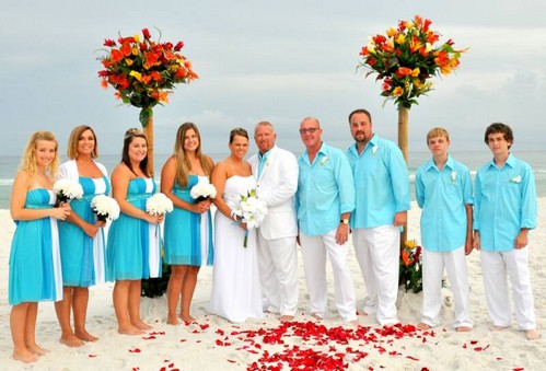 Prepare The Most Favorable Beach Wedding Gown For Your Wedding